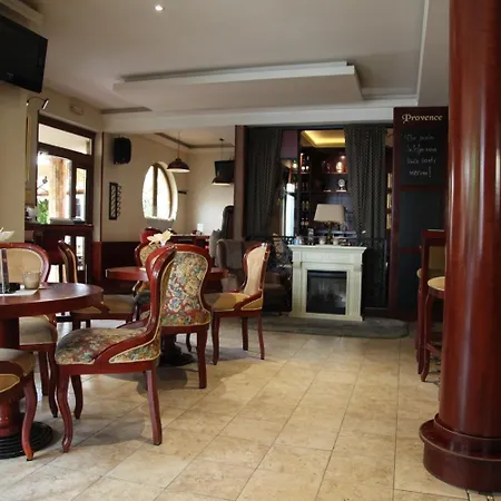 Provence بيت ضيافة 3*