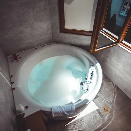 Provence بيت ضيافة بانيا لوكا